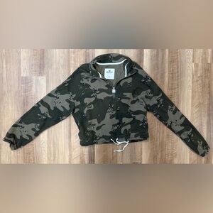 Hollister Green Camouflage Quarter-Zip Pullover Slightly Cropped